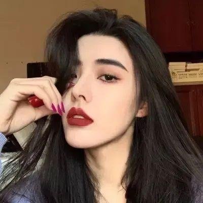 闪婚后,白爷你老婆撩爆了